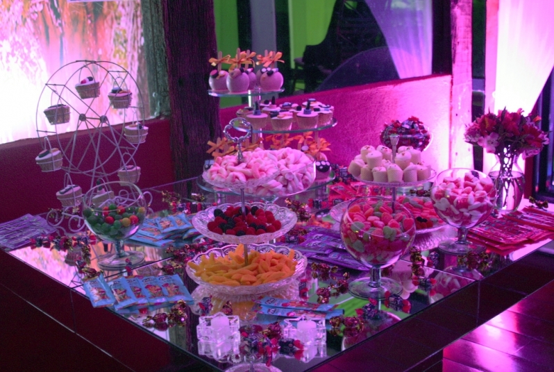 Buffet para Festa de 15 Anos para Alugar Vila Endres - Festa de 15 Anos Simples