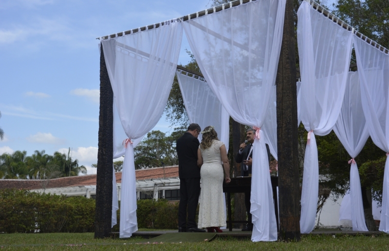 Festa de Bodas de Casamento Carandiru - Festa de Casamento no Sitio